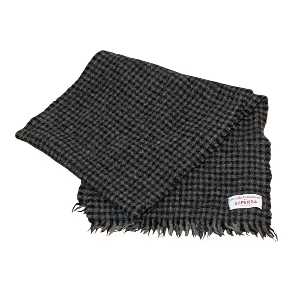 Men's Superba 100% Aussie Wool Black and Gray Checkered Scarf